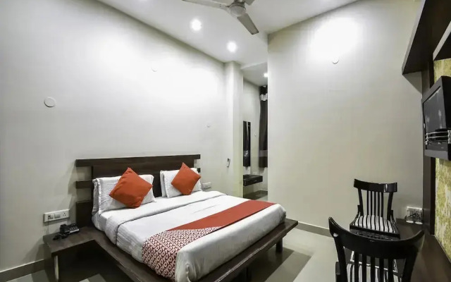 Hotel Lords By OYO Rooms