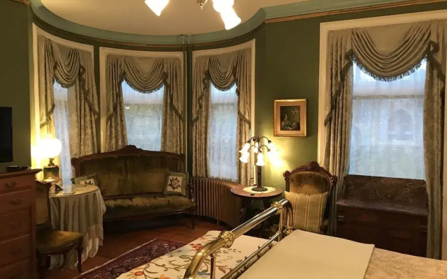 The Gables Bed and Breakfast Philadelphia