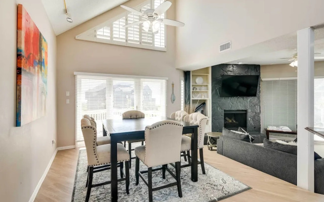 Pet-friendly Galveston Home w/ Wraparound Deck
