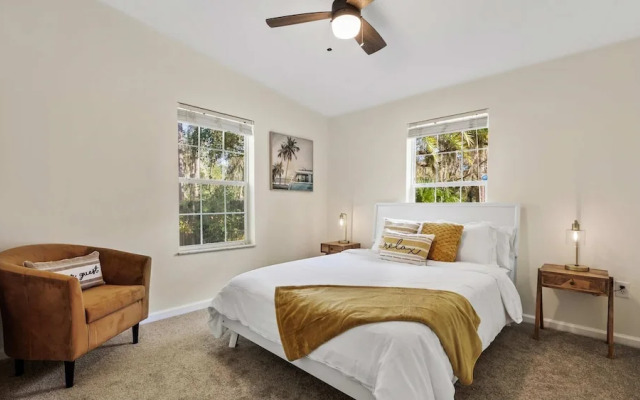 The Oak Hideaway Pet Friendly 3bd!