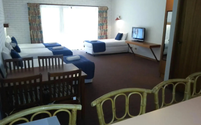 Barooga Country Inn Motel