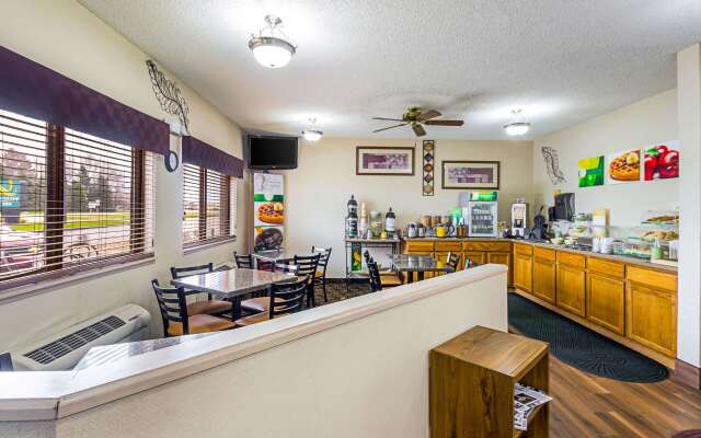 Quality Inn Sheboygan North I-43