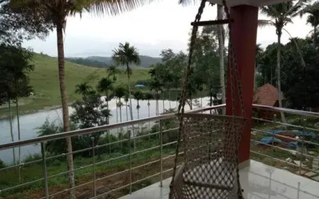 Misty Mornings Resort