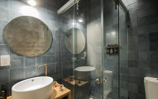 Hotel Sin Nombre