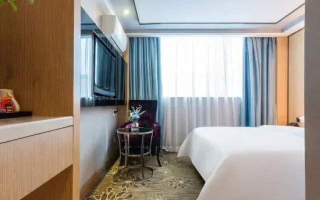 Mandolon Hotel (Shenzhen Liantang Metro Station Store)