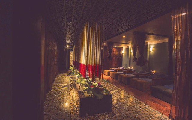 Alagon Central Hotel & Spa