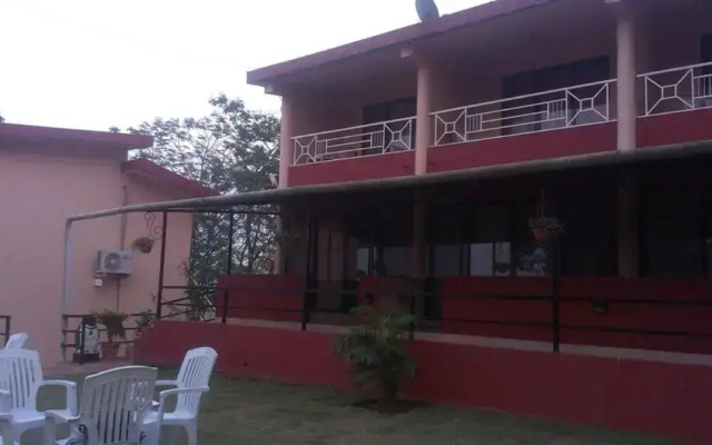 Hotel Anando Saputara