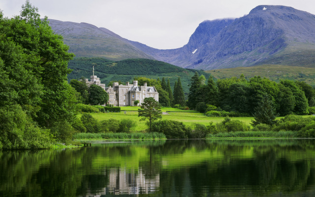 Inverlochy Castle