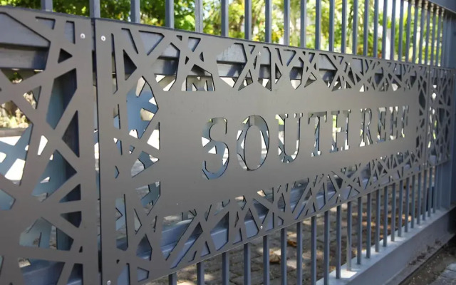 South Reef Luxury Apartments
