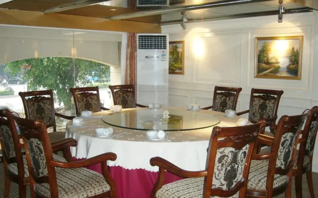 Ocean City Hotel