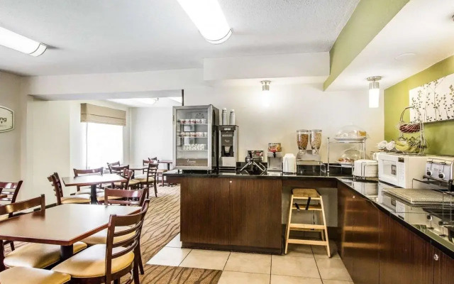 Sleep Inn & Suites Omaha Airport