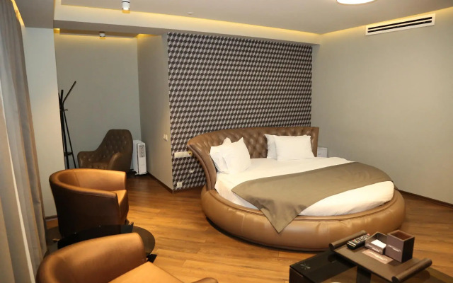 Fortune Palace Hotel