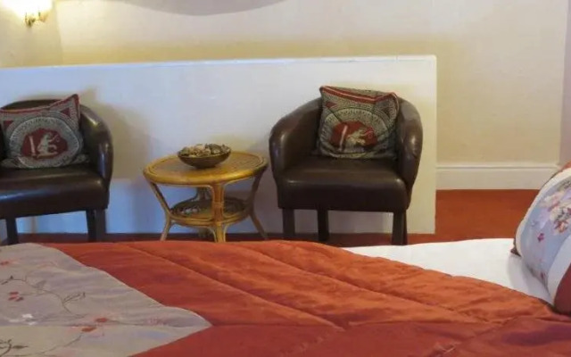 George Hotel