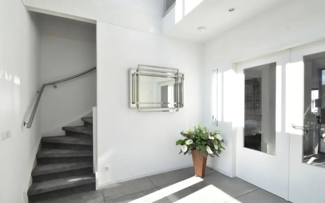 Modern Villa with Hot Tub & Sauna in Harderwijk Flevoland