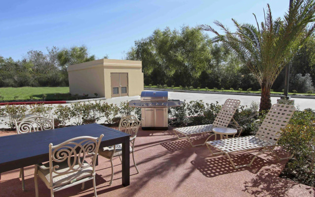 Hampton Inn & Suites Winnie