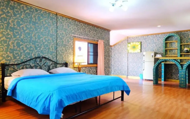 4BR Sea View Pool Villa at Patong Hill
