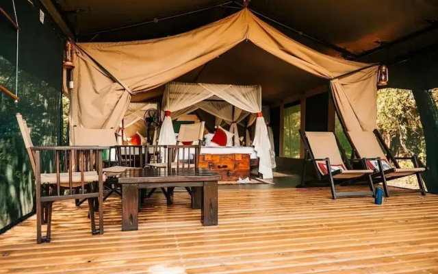Soroi Mara Bush Camp