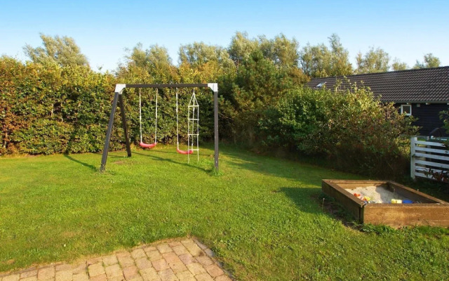 10 Person Holiday Home in Hemmet