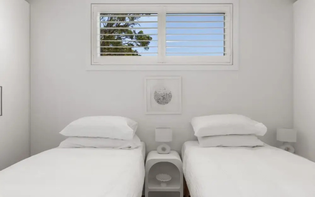 Relaxing 2-bed Home Close to Beaches and Parks