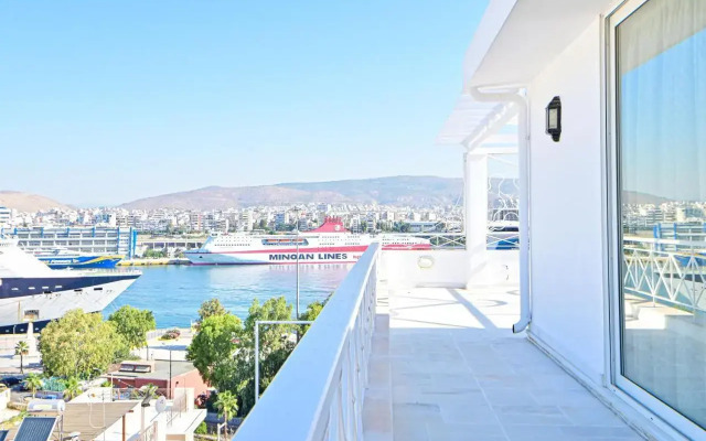 Charming apartment with a sea view terrace (F1)