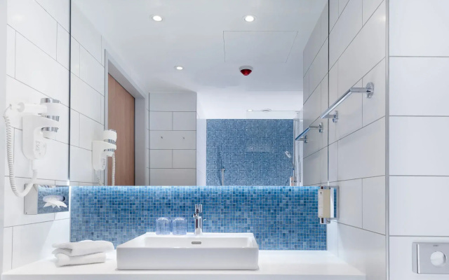 Holiday Inn Express Berlin - Alexanderplatz by IHG