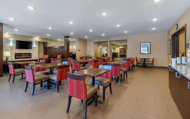 Comfort Inn & Suites Northern Kentucky