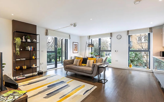 Spacious and Trendy Shoreditch Flat