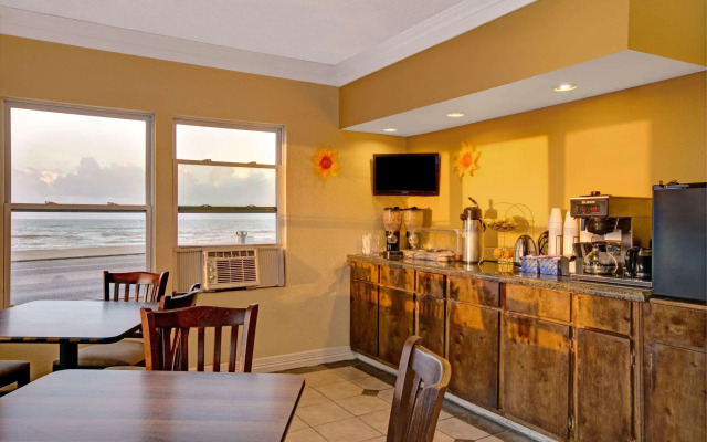 Econo Lodge Galveston Seawall