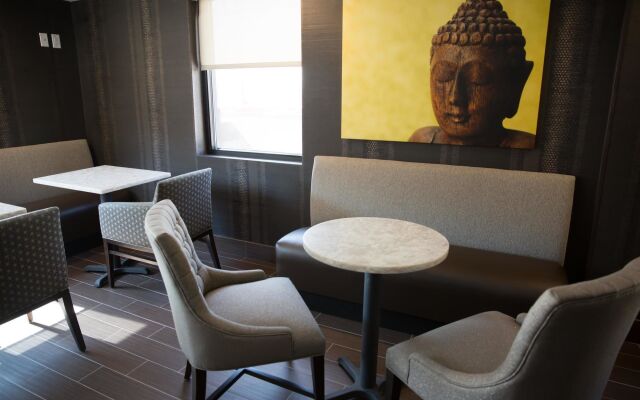 Best Western Premier NYC Gateway Hotel