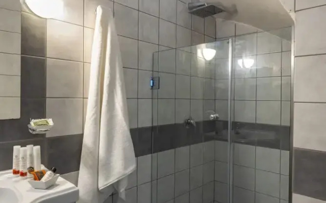 Mira Resort