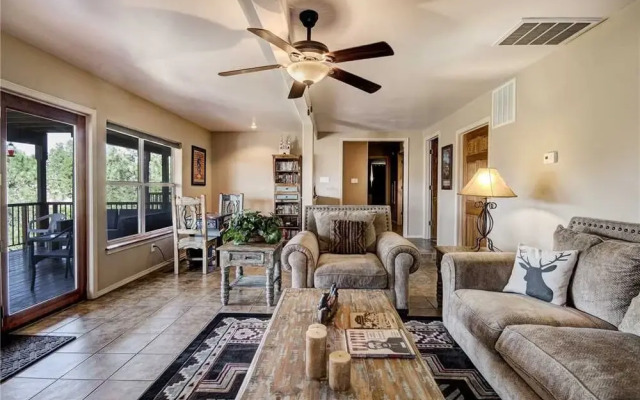 Southern Comfort - Three Bedroom Cabin