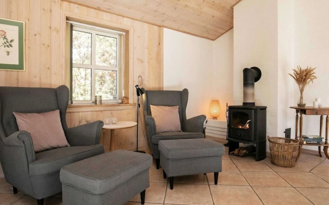 10 Person Holiday Home in Albaek