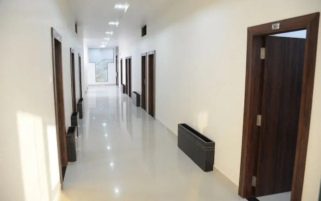 Hotel Paras
