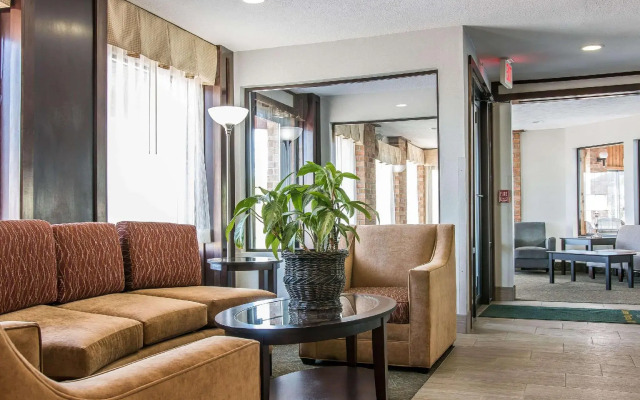 Quality Inn Grand Rapids South-Byron Center