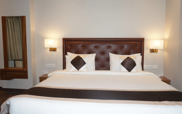 Neel Clarks Inn Express Agra