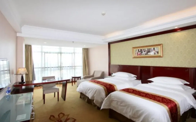 Vienna Hotel Zhejiang Haining Yancang Branch