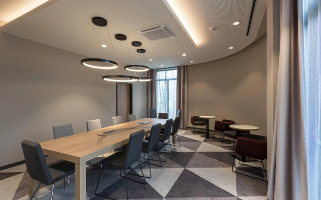 Holiday Inn Express Munich North by IHG