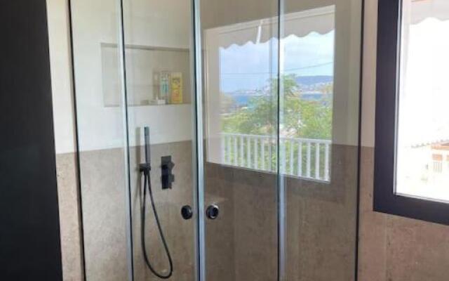 Lagonisi Luxury appartment 2 by the sea