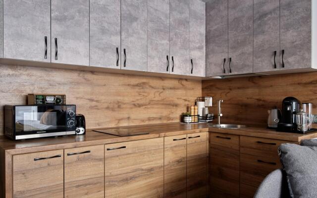 Стрижи на улице Лызина 9