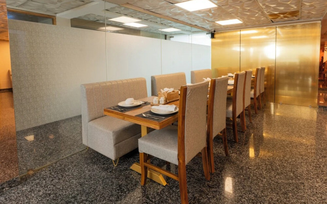 Lime Tree Hotel Medanta