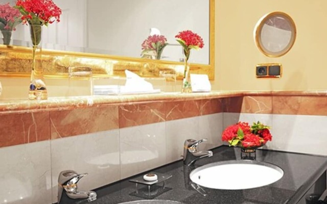 Casa León Royal Retreat