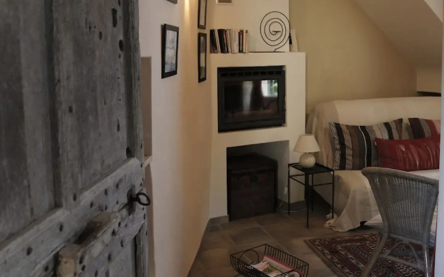 Le Mas des Roses B&B