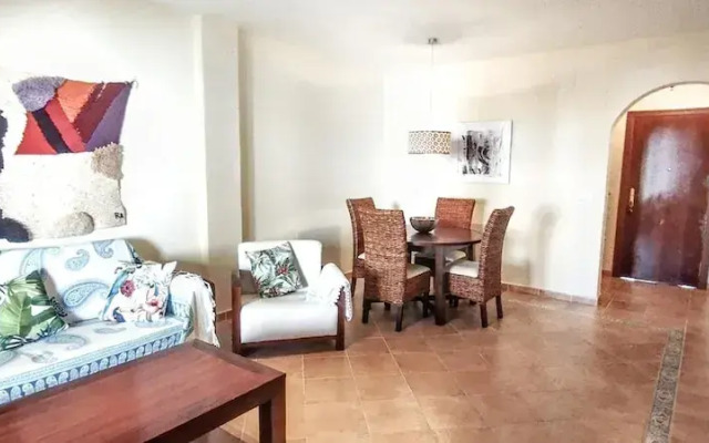 Lovely 2-bed Apartment in Costa Esuri