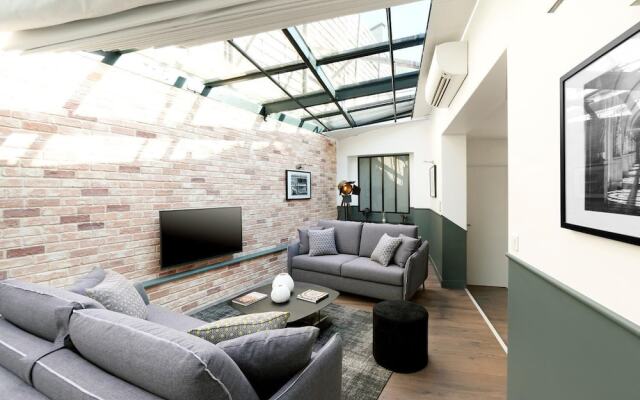 Luxury AC 3BDR Le Marais I by Livinparis