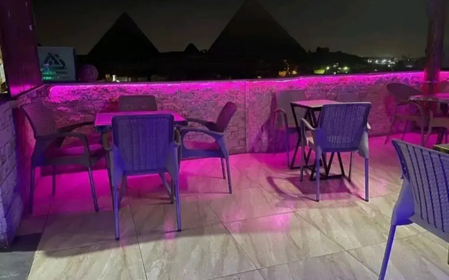 City pyramids inn