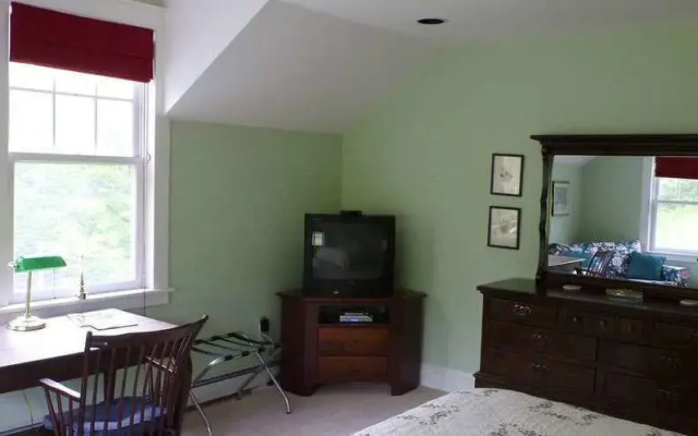 The Trumbull House Bed and Breakfast