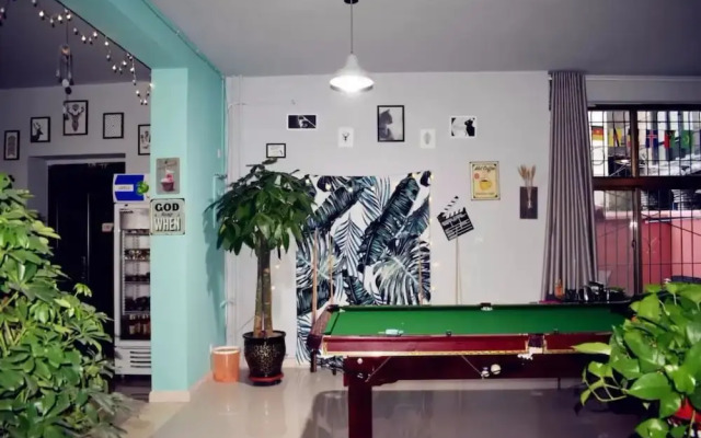 Little Forrest Youth Hostel