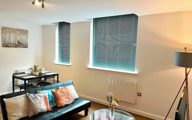 Captivating 2-bed Apartment in Bedford