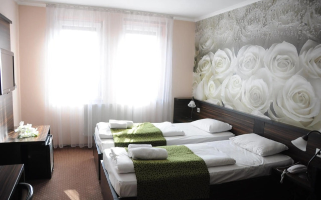 Green Hotel Budapest