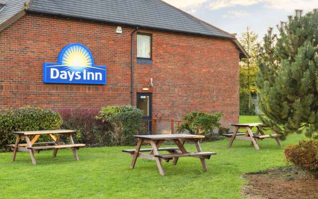 Days Inn by Wyndham Chesterfield Tibshelf